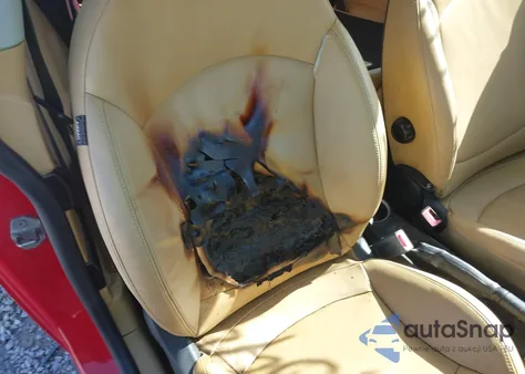 2010 Mini Cooper S из США, поврежденный, VIN WMWMF7C56ATZ34628